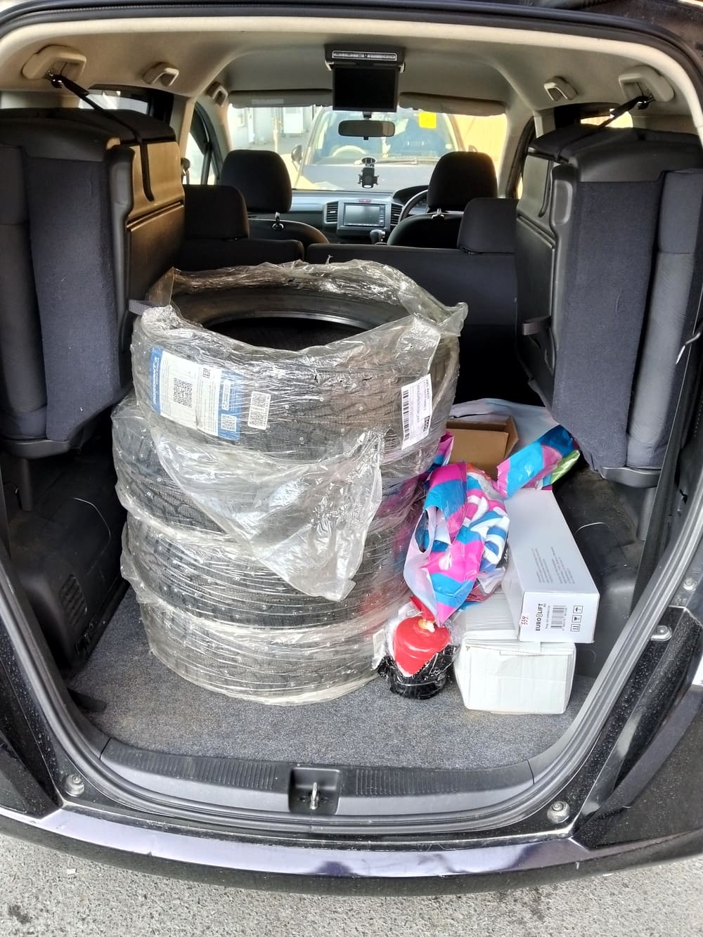 Шины и автотовары для перегона.