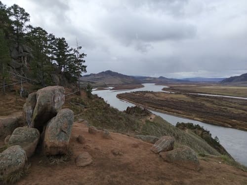 Вид на реку Селенга с горы "Спящий лев"